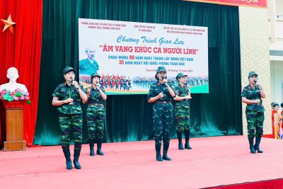 TRƯỜNG THCS TRƯƠNG HÁN SIÊU TỔ CHỨC HOẠT ĐỘNG NGOẠI KHOÁ “ÂM VANG KHÚC CA NGƯỜI LÍNH”
